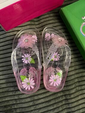 Kids Clear Pink Jelly Sandals with Flower Accent NWT